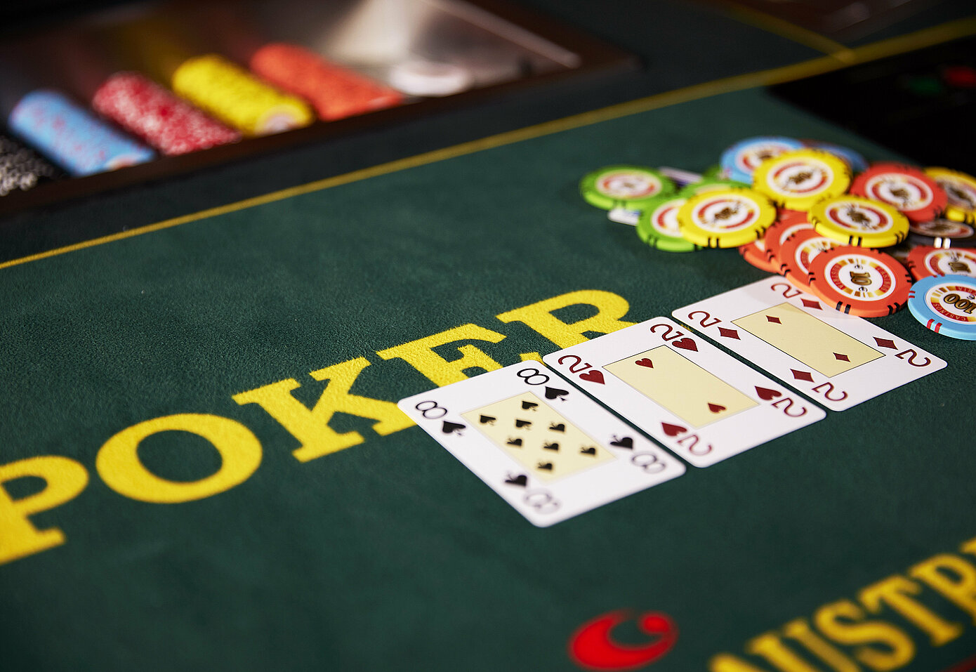 Sisi Kesenangan dalam Poker: Kenikmatan dan Hiburan di Setiap Putaran